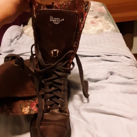Well loved doc martens dark brown and floral - Picture 2 of 4
